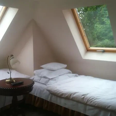 Bed & Breakfast Dworek Genny 4*
