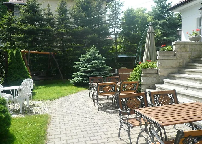 Dworek Genny بيت للعطل بولانيكا- زدروي